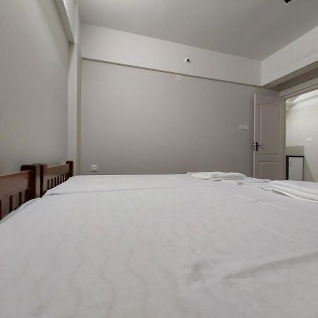 Hotel Mannat Residence Thiruvananthapuram Kültér fotó