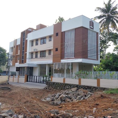 Hotel Mannat Residence Thiruvananthapuram Kültér fotó