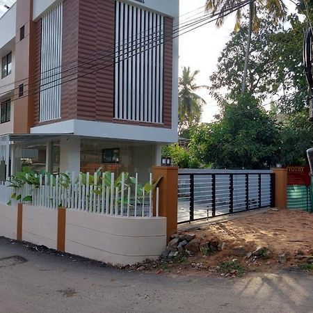 Hotel Mannat Residence Thiruvananthapuram Kültér fotó