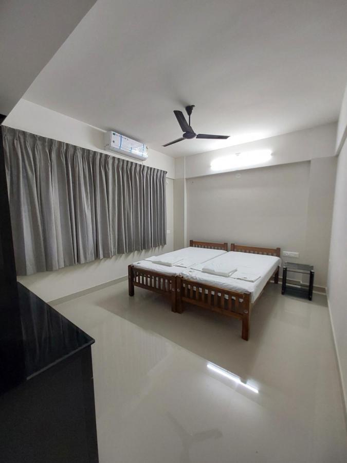 Hotel Mannat Residence Thiruvananthapuram Kültér fotó